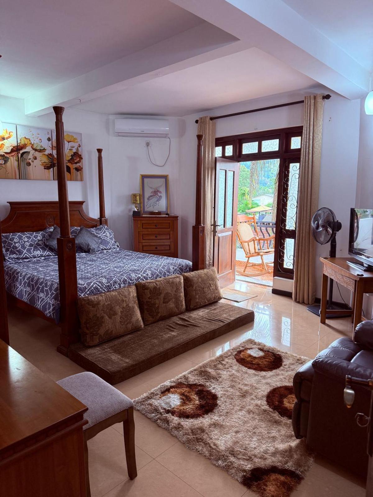 Resident View Homestay Kandy Exteriör bild