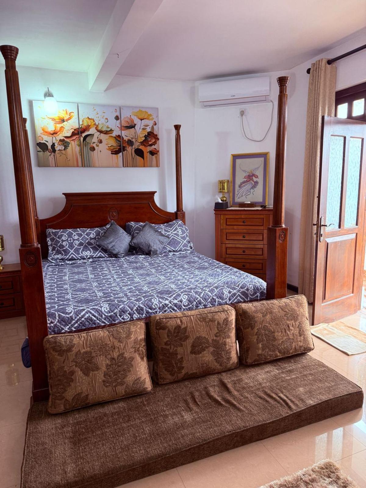 Resident View Homestay Kandy Exteriör bild